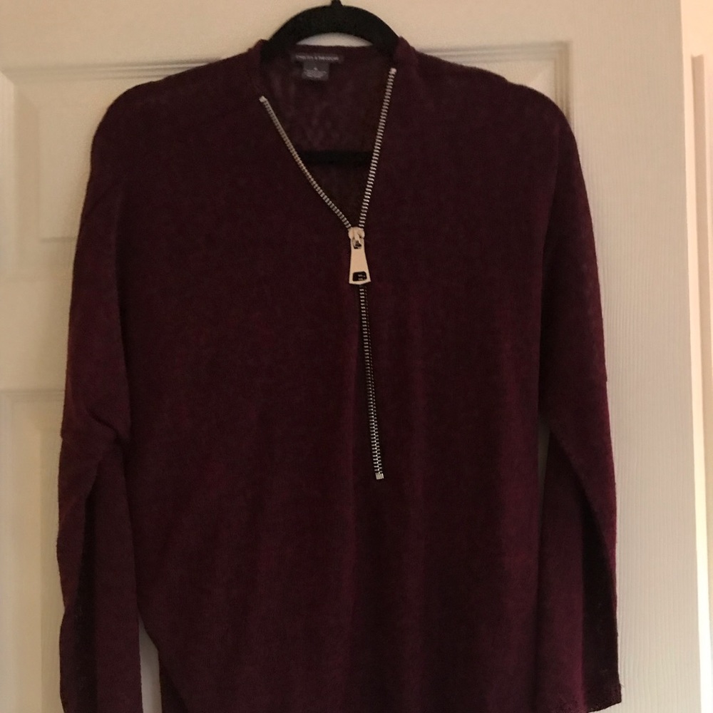 Lightweight sweatshirt